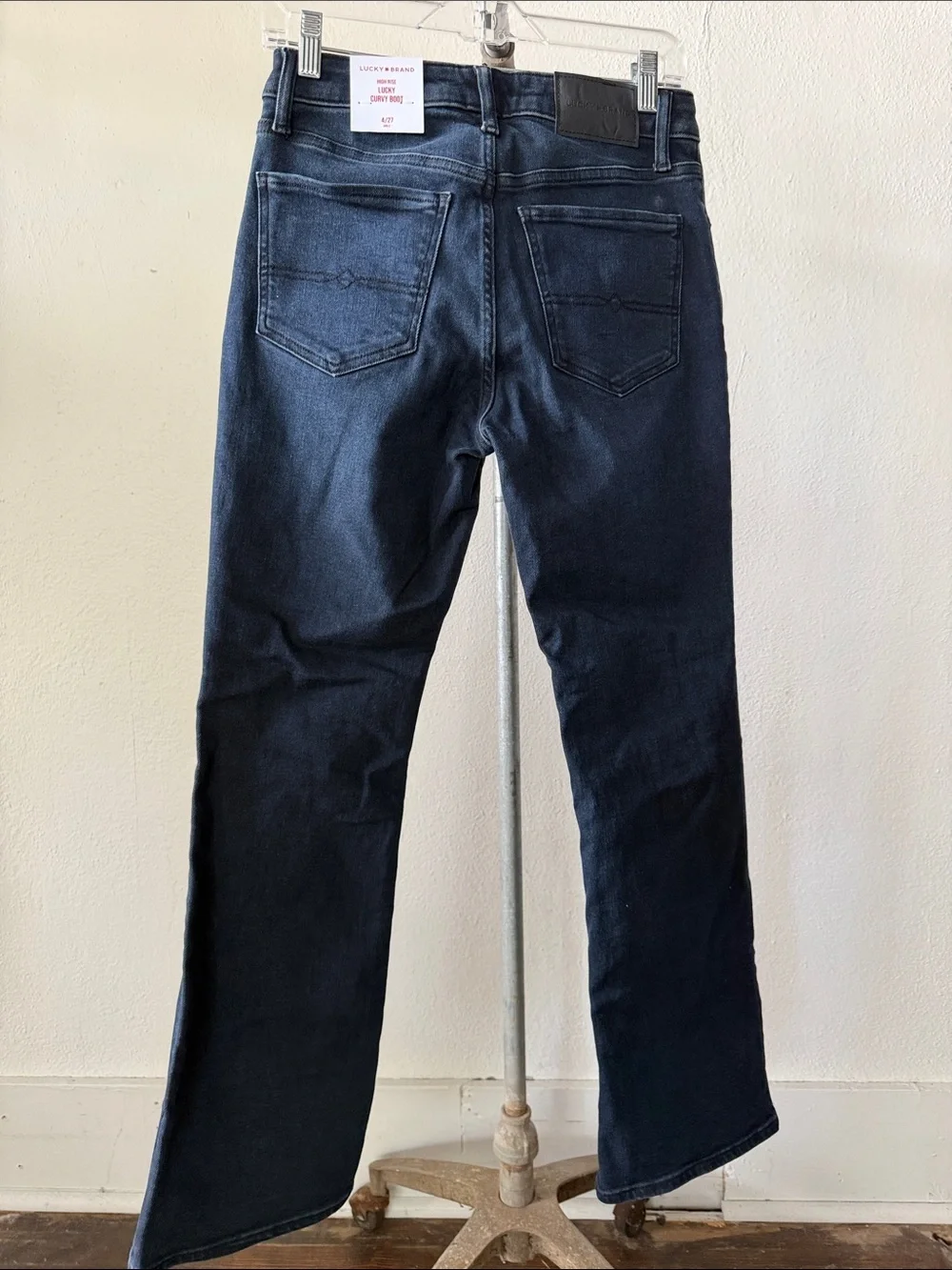 NWT Lucky Brand High Rise Curvy Boot Jeans Size 4/27